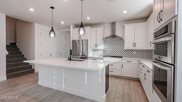 11663 W LUXTON Lane, Avondale, AZ 85323