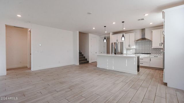 11663 W LUXTON Lane, Avondale, AZ 85323