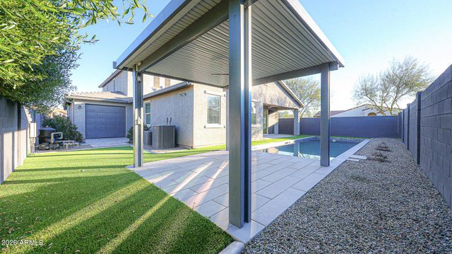 11663 W LUXTON Lane, Avondale, AZ 85323