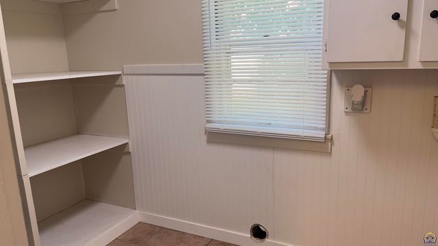 912 SW Frazier AVE, Topeka, KS 66606
