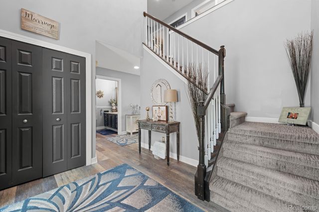 24909 Foxmoor Boulevard, Woodhaven, MI 48183