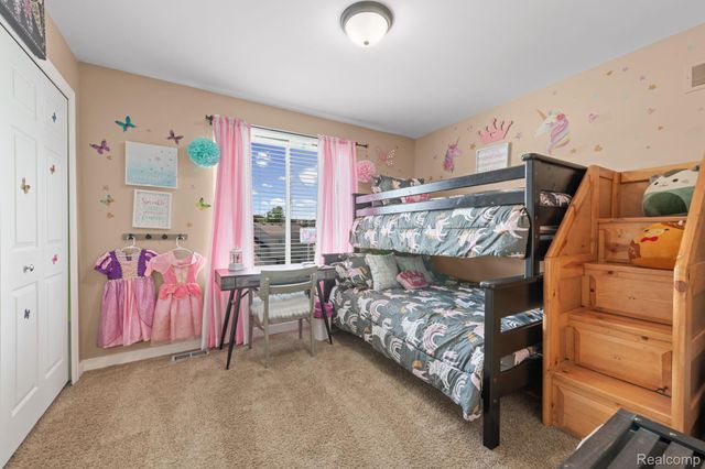24909 Foxmoor Boulevard, Woodhaven, MI 48183