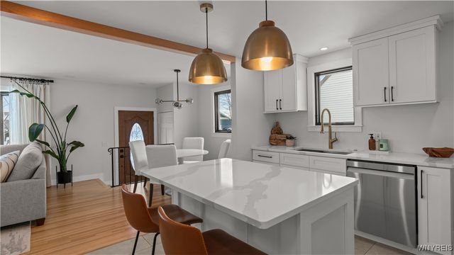 124 Dartwood Drive, Cheektowaga, NY 14227