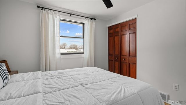 124 Dartwood Drive, Cheektowaga, NY 14227