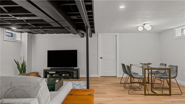 124 Dartwood Drive, Cheektowaga, NY 14227