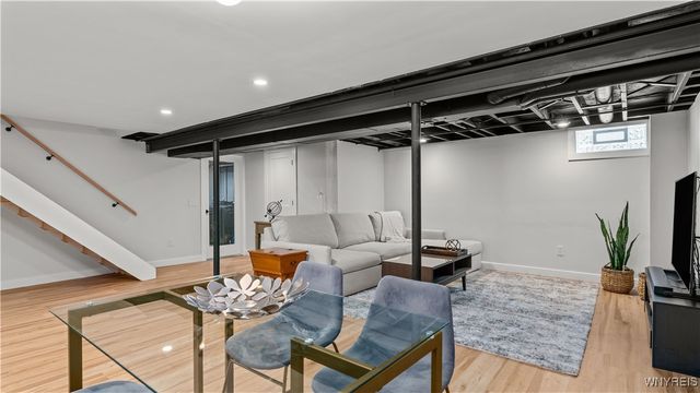 124 Dartwood Drive, Cheektowaga, NY 14227