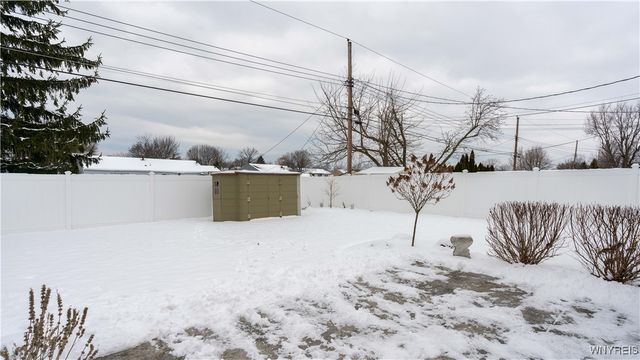 124 Dartwood Drive, Cheektowaga, NY 14227