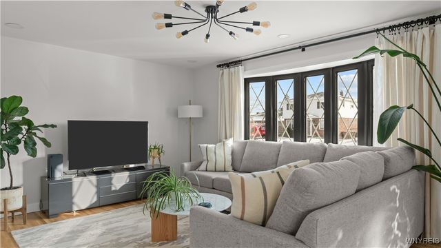 124 Dartwood Drive, Cheektowaga, NY 14227