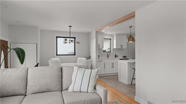 124 Dartwood Drive, Cheektowaga, NY 14227