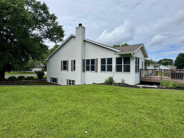 1107 Yahn Avenue, Boscobel, WI 53805