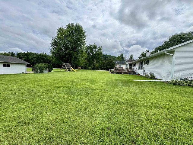 1107 Yahn Avenue, Boscobel, WI 53805