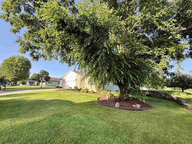 1107 Yahn Avenue, Boscobel, WI 53805