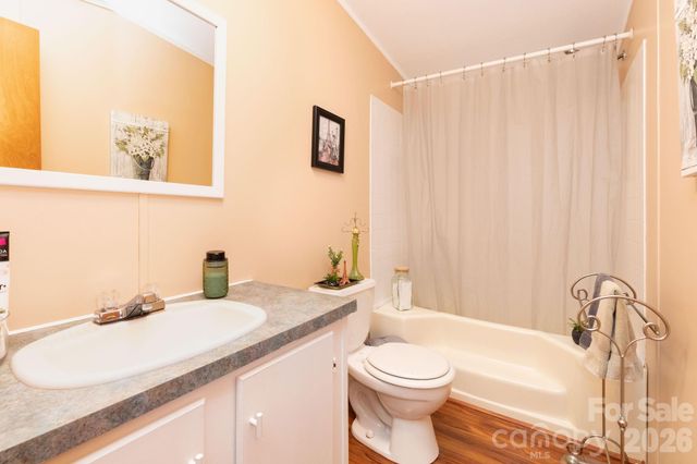 48 Melissa Lane, Leicester, NC 28748