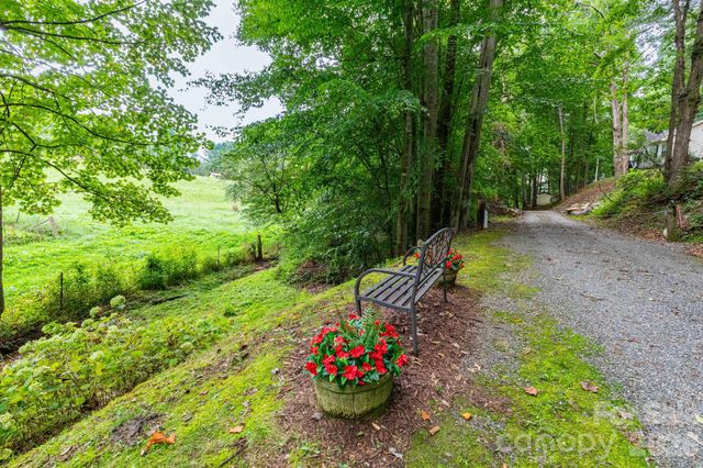 48 Melissa Lane, Leicester, NC 28748