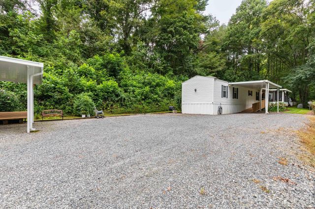 48 Melissa Lane, Leicester, NC 28748