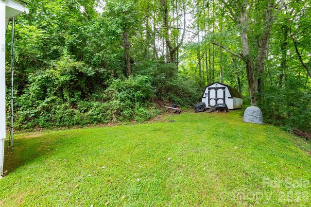 48 Melissa Lane, Leicester, NC 28748