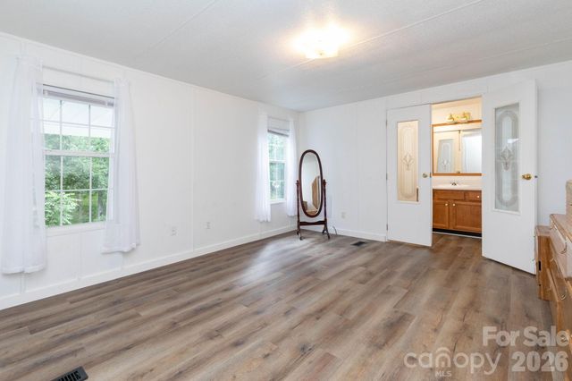 48 Melissa Lane, Leicester, NC 28748