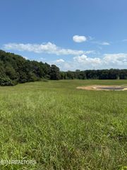 176 Padstow Lane, Lenoir City, TN 37772