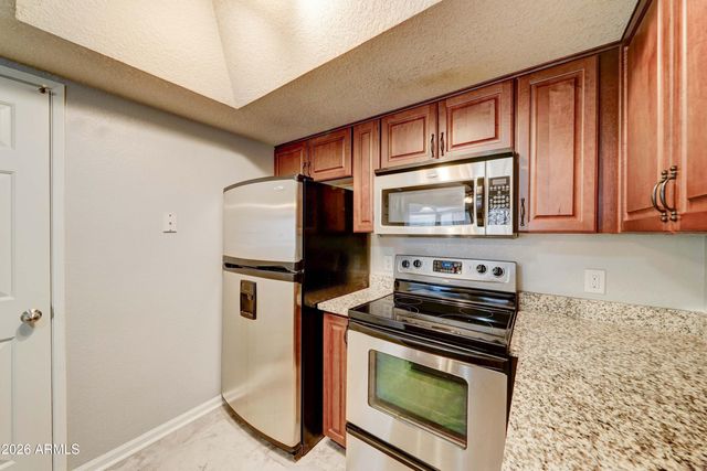 1720 E THUNDERBIRD Road 1014, Phoenix, AZ 85022