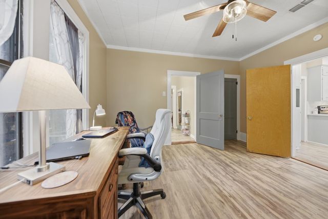 1501 S Austin Street, Brenham, TX 77833
