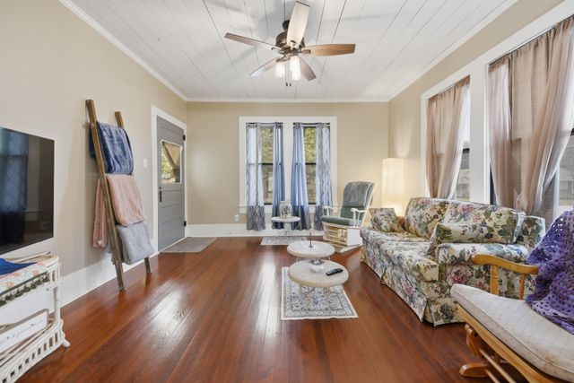 1501 S Austin Street, Brenham, TX 77833