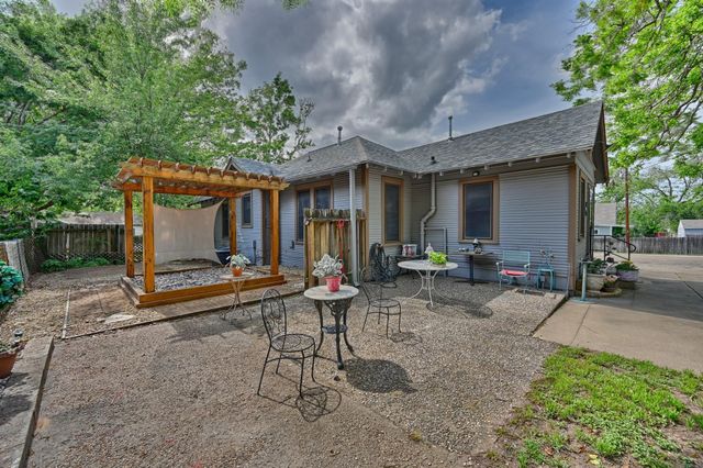 1501 S Austin Street, Brenham, TX 77833
