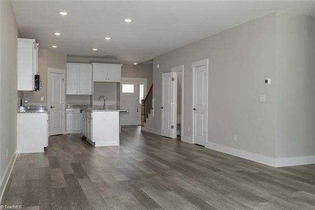1737 OLD FIELDS Boulevard, Haw River, NC 27258
