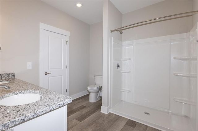 1737 OLD FIELDS Boulevard, Haw River, NC 27258