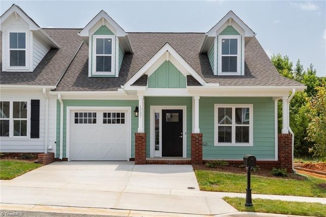 1737 OLD FIELDS Boulevard, Haw River, NC 27258
