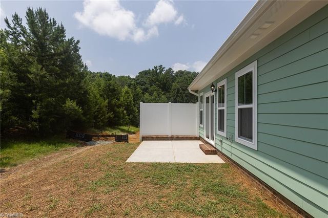 1737 OLD FIELDS Boulevard, Haw River, NC 27258