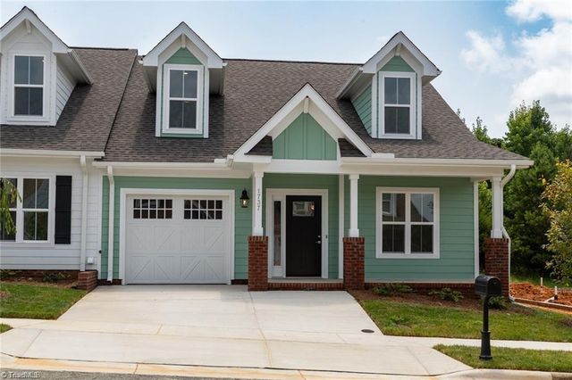 1737 OLD FIELDS Boulevard, Haw River, NC 27258