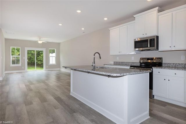 1737 OLD FIELDS Boulevard, Haw River, NC 27258