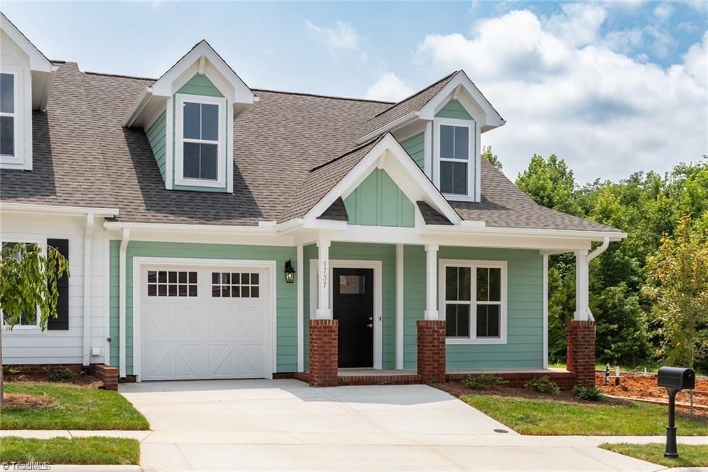 1737 OLD FIELDS Boulevard, Haw River, NC 27258