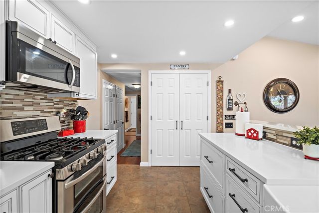 20712 Spindrift Lane, Huntington Beach, CA 92646