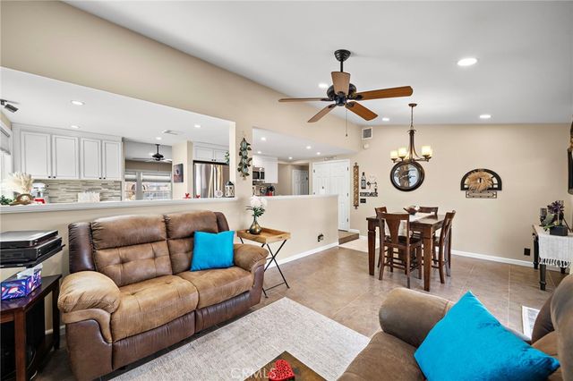 20712 Spindrift Lane, Huntington Beach, CA 92646