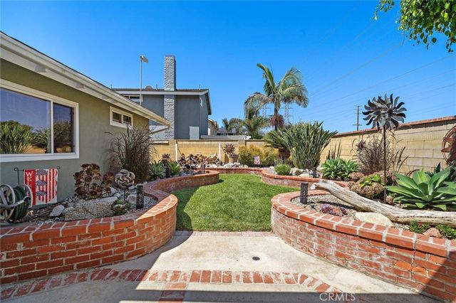 20712 Spindrift Lane, Huntington Beach, CA 92646