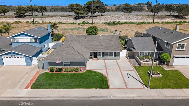 20712 Spindrift Lane, Huntington Beach, CA 92646