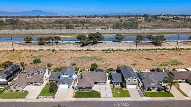 20712 Spindrift Lane, Huntington Beach, CA 92646