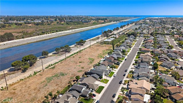 20712 Spindrift Lane, Huntington Beach, CA 92646