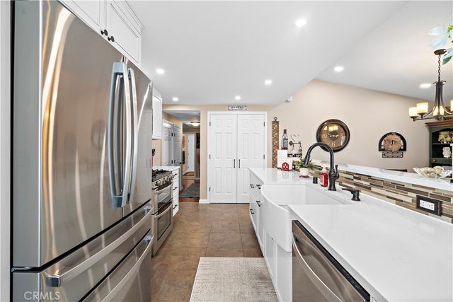 20712 Spindrift Lane, Huntington Beach, CA 92646