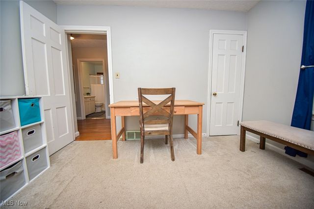 4095 E Smith Road, Medina, OH 44256