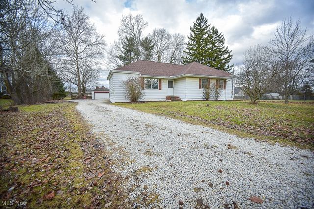 4095 E Smith Road, Medina, OH 44256