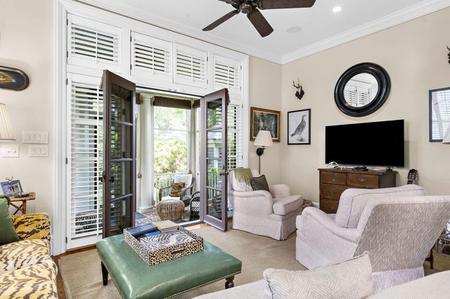127 Ionsborough Street, Mount Pleasant, SC 29464