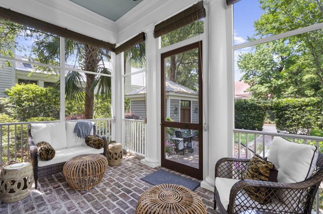 127 Ionsborough Street, Mount Pleasant, SC 29464