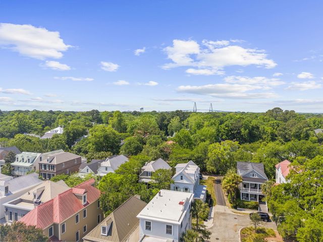 127 Ionsborough Street, Mount Pleasant, SC 29464