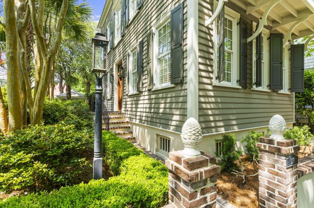 127 Ionsborough Street, Mount Pleasant, SC 29464