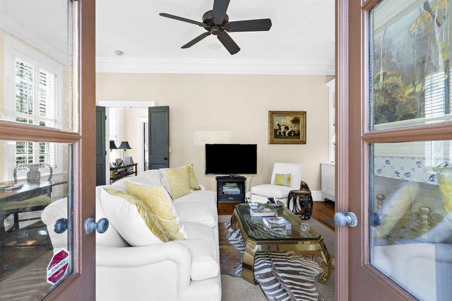127 Ionsborough Street, Mount Pleasant, SC 29464