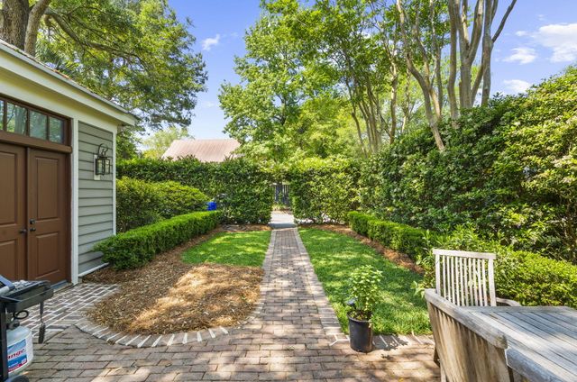 127 Ionsborough Street, Mount Pleasant, SC 29464