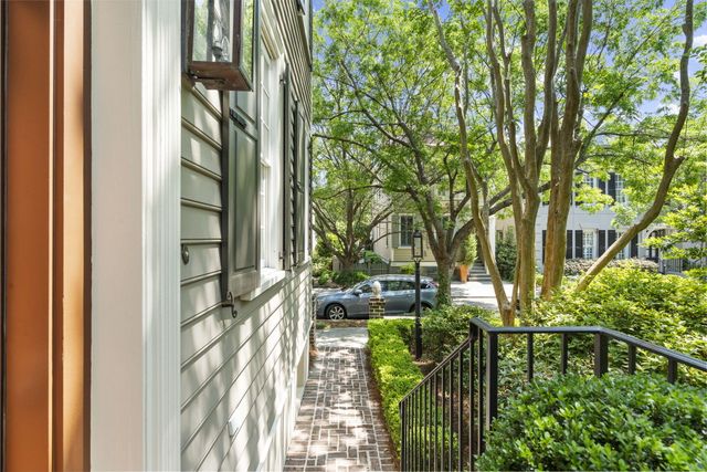 127 Ionsborough Street, Mount Pleasant, SC 29464