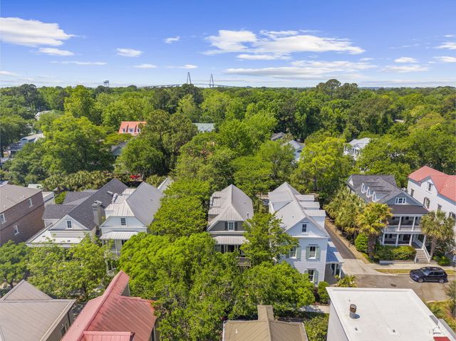 127 Ionsborough Street, Mount Pleasant, SC 29464